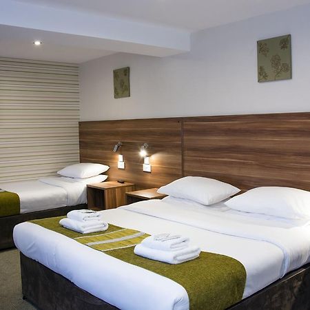 Helix Hotel Грейнджмут Экстерьер фото